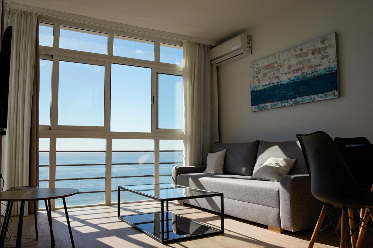 Beachfront Apartment Málaga Dış mekan fotoğraf